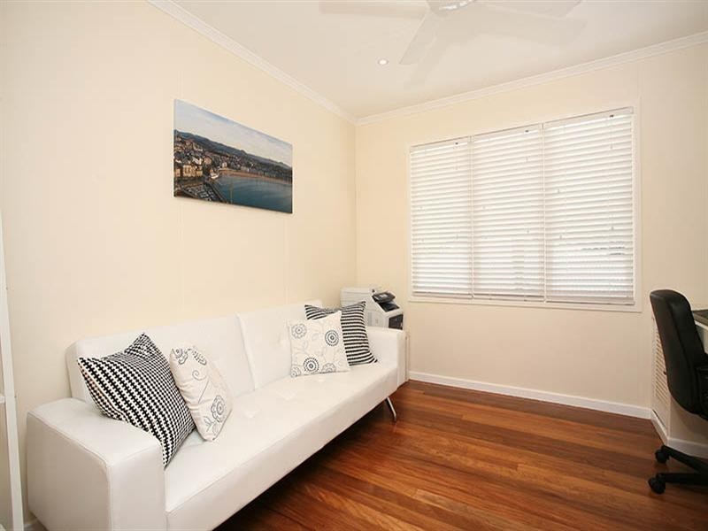 11 Greycliffe Street, Mount Gravatt East QLD 4122