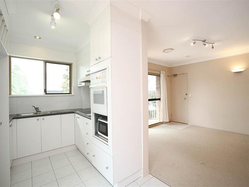 4/12 McLay Street, Coorparoo QLD 4151