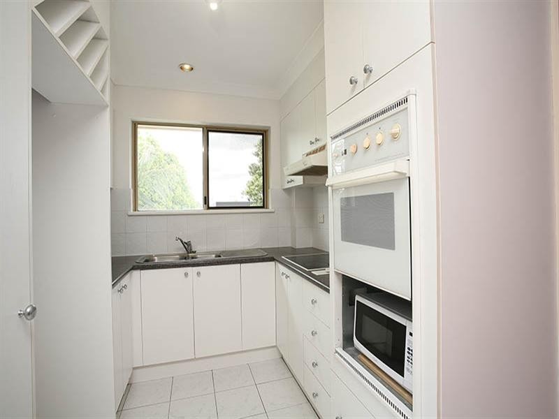 4/12 McLay Street, Coorparoo QLD 4151