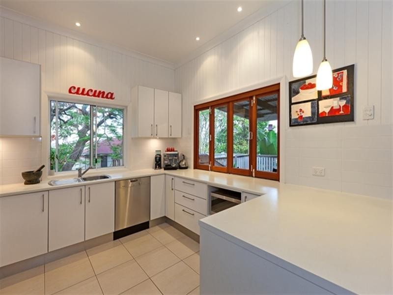 31 Forbes Street, Hawthorne QLD 4171