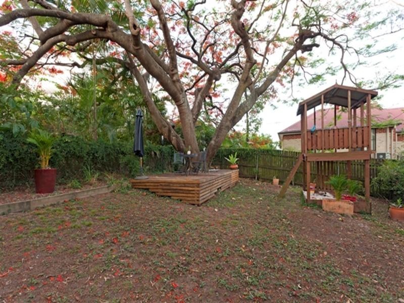 31 Forbes Street, Hawthorne QLD 4171