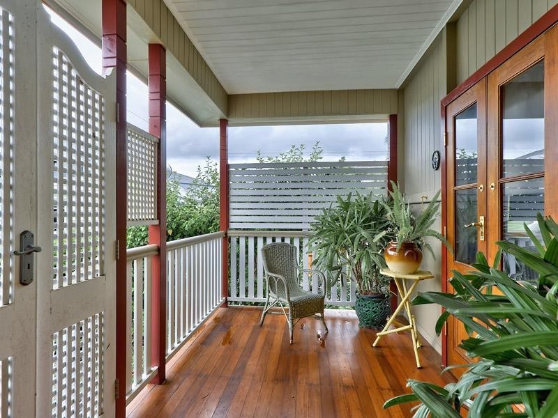 11 Condor Road, Coorparoo QLD 4151