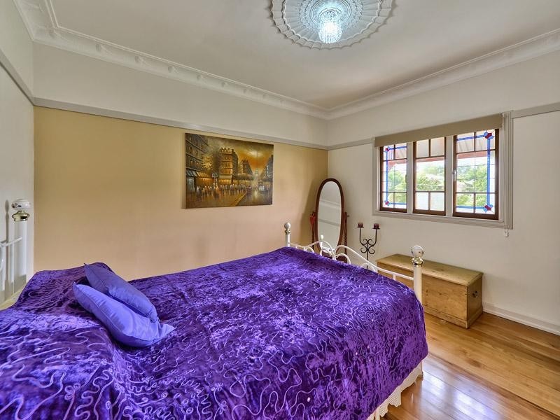 11 Condor Road, Coorparoo QLD 4151