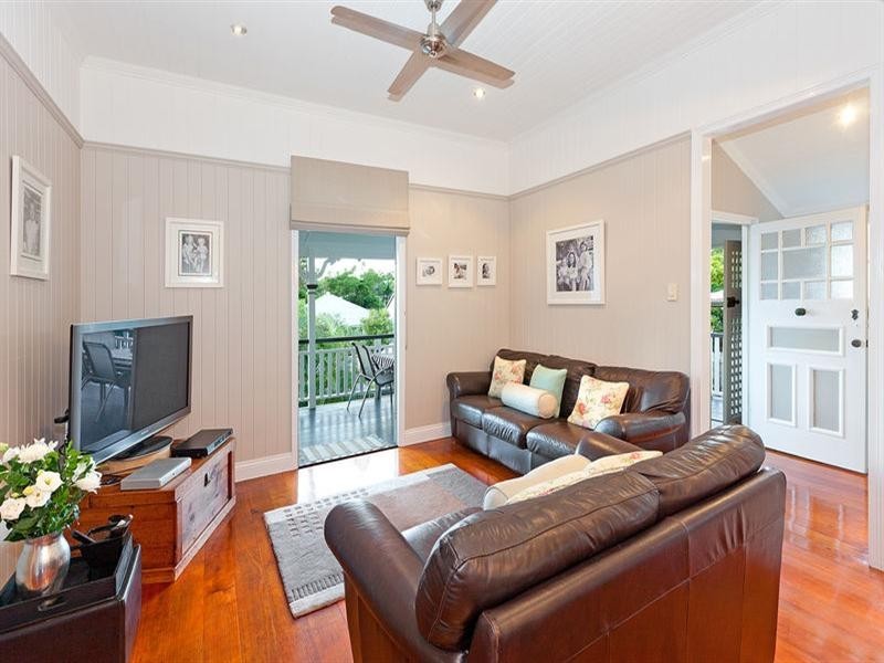 139 Brisbane Street, Bulimba QLD 4171