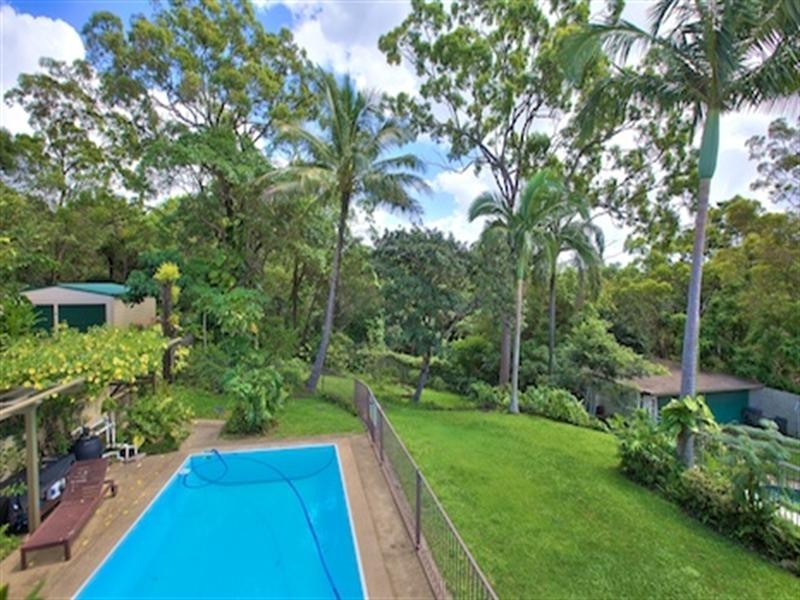 16 Taylor Street, Balmoral QLD 4171