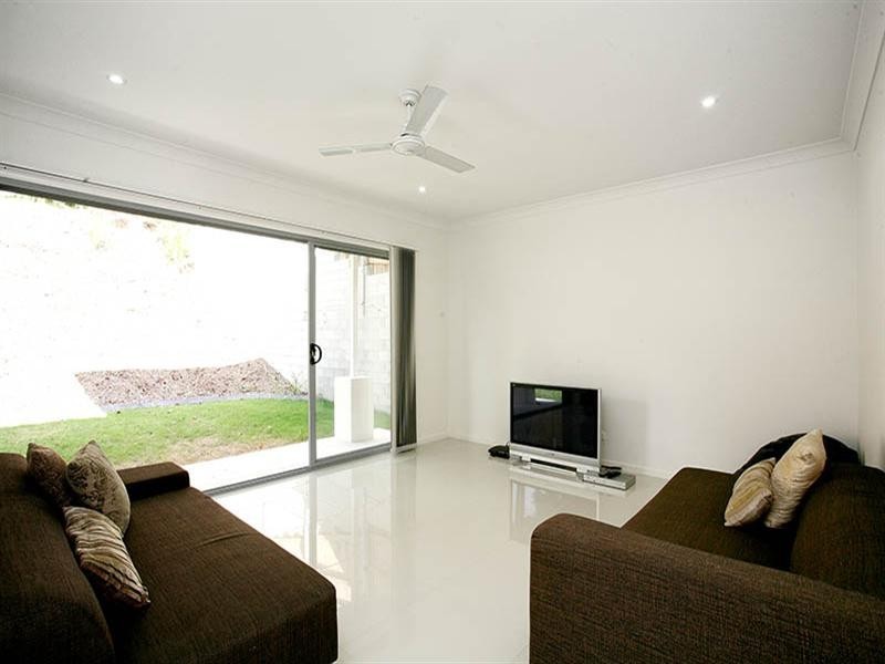 281 Bennetts Road, Norman Park QLD 4170