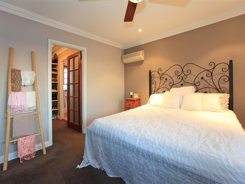 20 Pollock Street, Balmoral QLD 4171