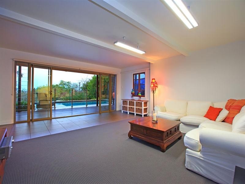 20 Pollock Street, Balmoral QLD 4171