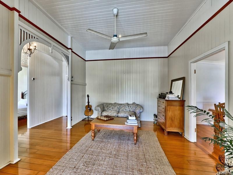 72 Armstrong Road, Cannon Hill QLD 4170