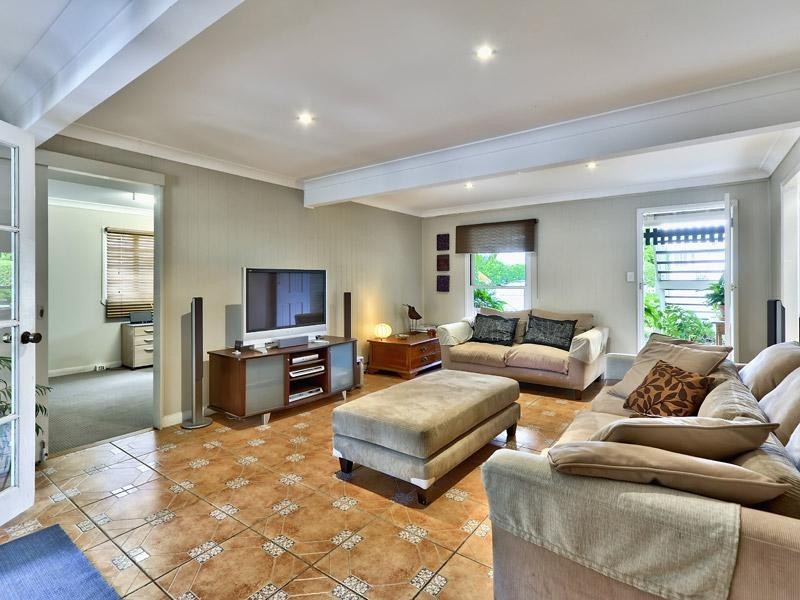 72 Armstrong Road, Cannon Hill QLD 4170