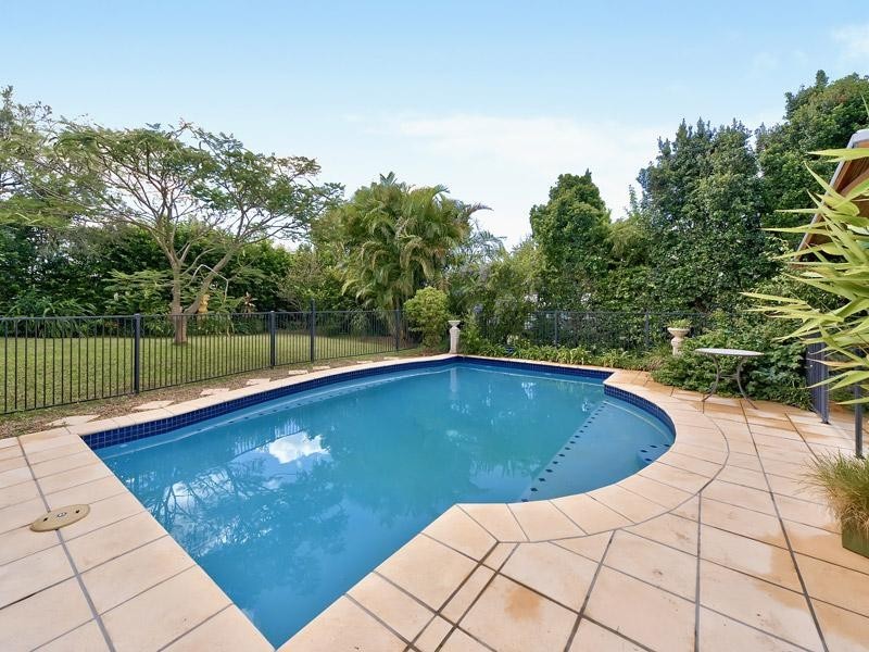 72 Armstrong Road, Cannon Hill QLD 4170