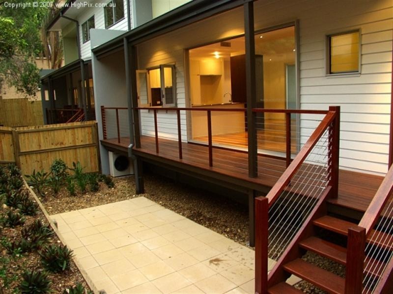 6A Hanworth Street, East Brisbane QLD 4169