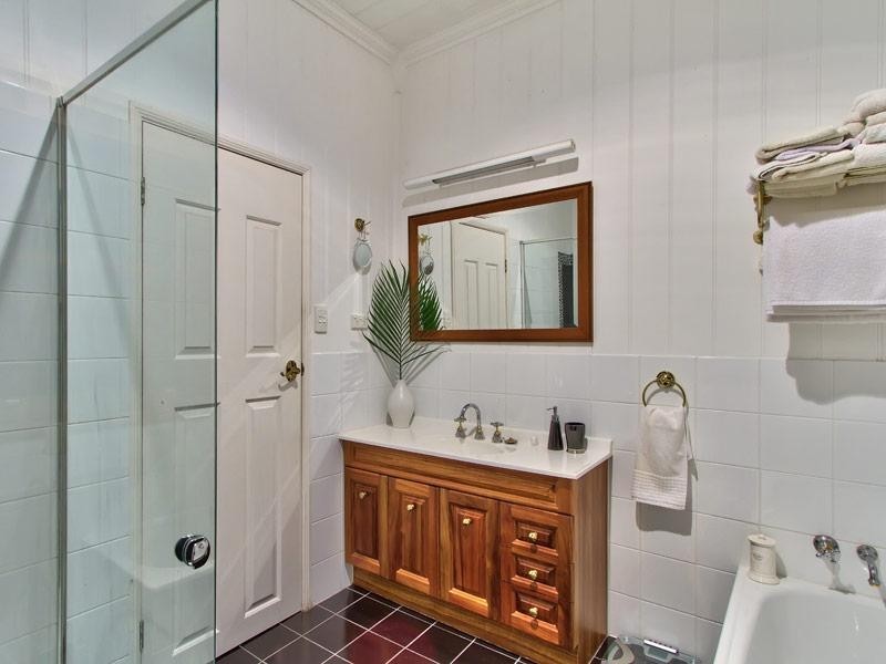 18 Apollo Road, Bulimba QLD 4171