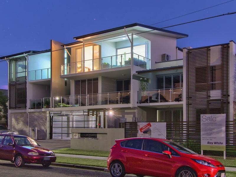64 Barton Road, Hawthorne QLD 4171