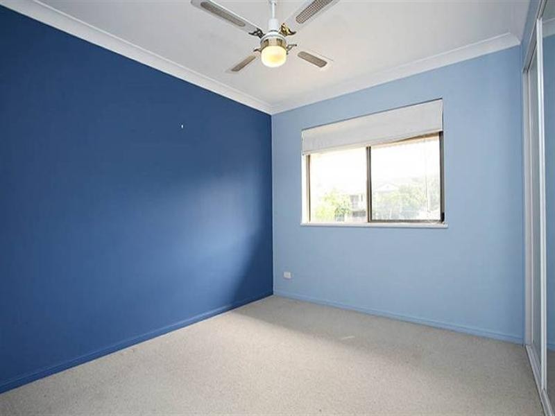 4/12 McLay Street, Coorparoo QLD 4151