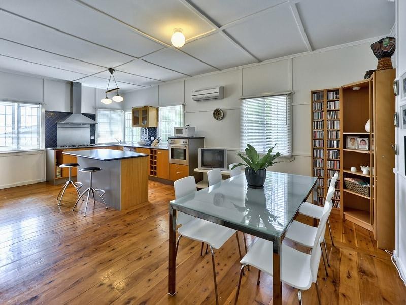 106 Erica Street, Cannon Hill QLD 4170