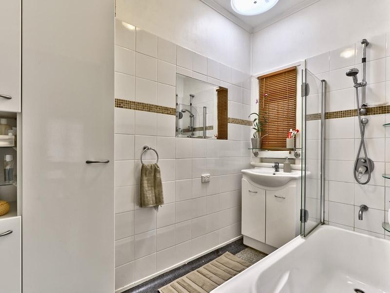 106 Erica Street, Cannon Hill QLD 4170