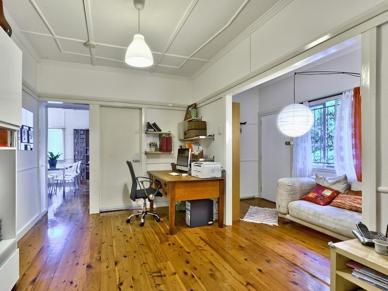 106 Erica Street, Cannon Hill QLD 4170