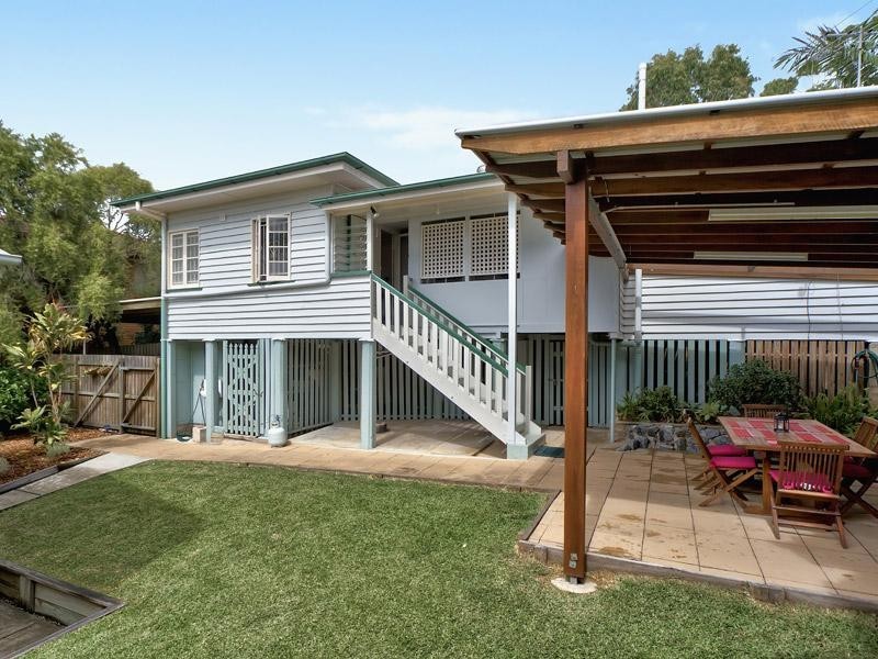 106 Erica Street, Cannon Hill QLD 4170