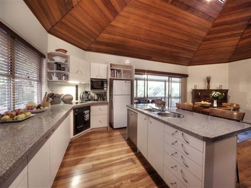 6 Yonga Street, Balmoral QLD 4171