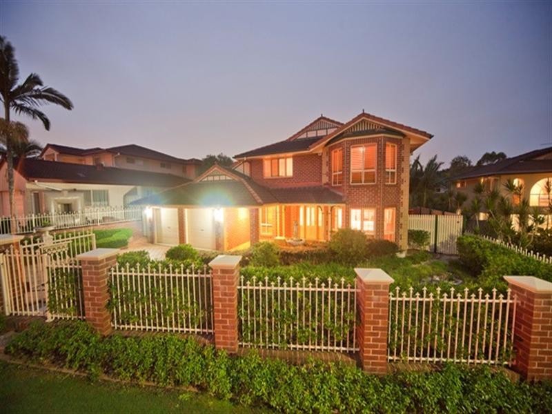 6 Homewood Place, Carindale QLD 4152