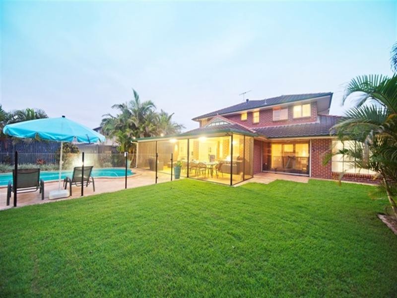 6 Homewood Place, Carindale QLD 4152