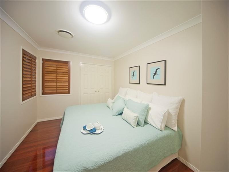 6 Homewood Place, Carindale QLD 4152