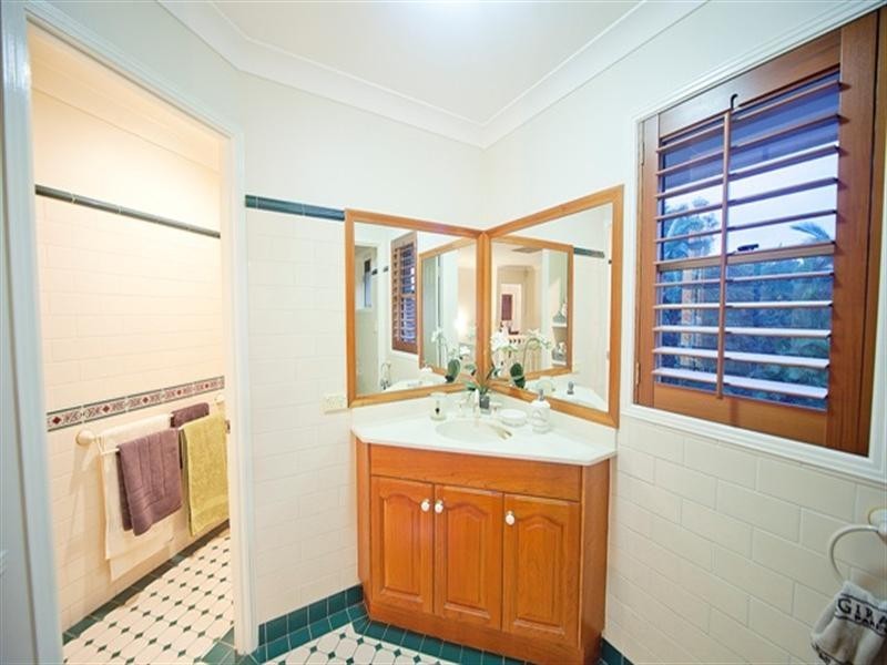 6 Homewood Place, Carindale QLD 4152