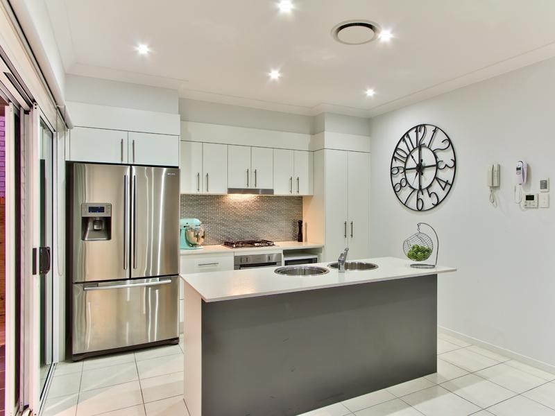 342 Stanley Road, Carina QLD 4152