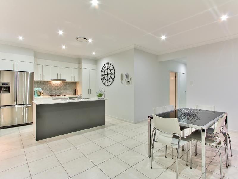 342 Stanley Road, Carina QLD 4152