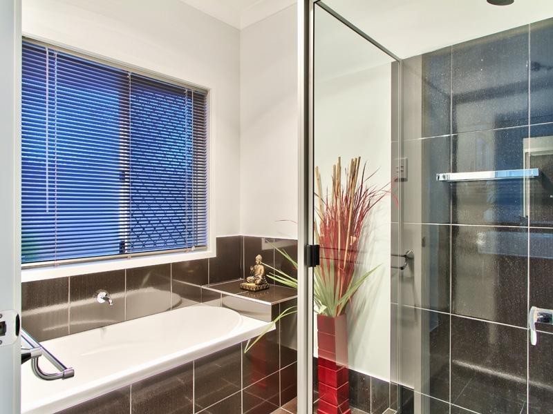 342 Stanley Road, Carina QLD 4152