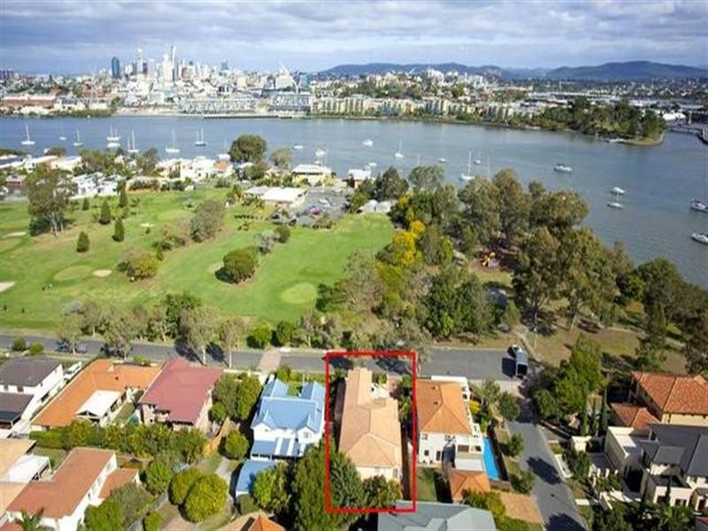 135 Coutts Street, Bulimba QLD 4171