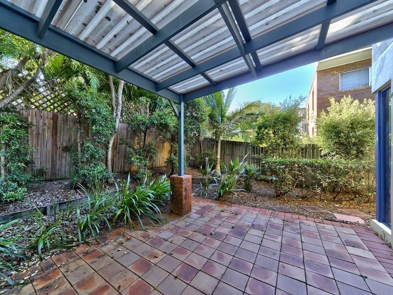 4/30 Clarendon, East Brisbane QLD 4169