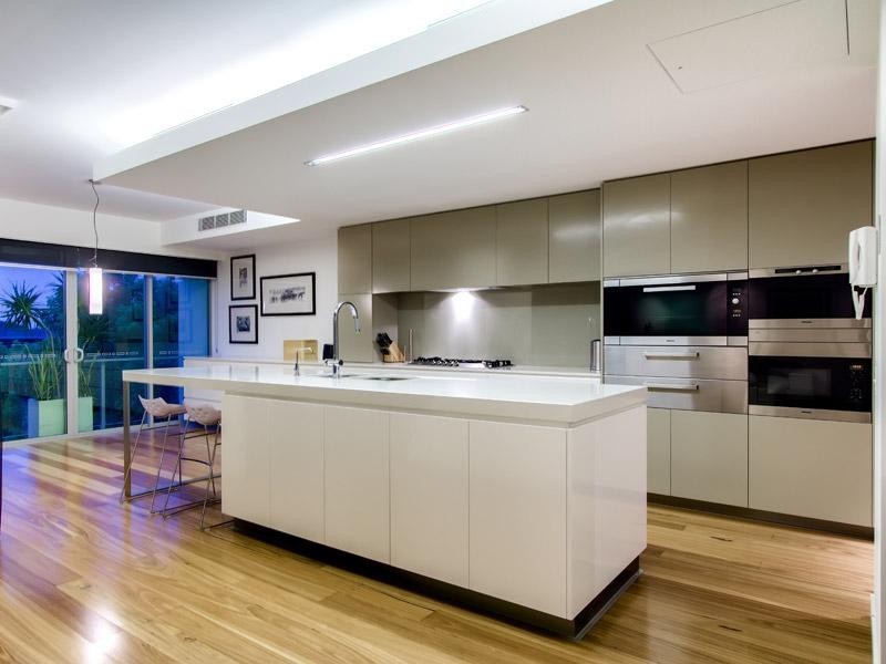 211/90 Wynnum Road, Norman Park QLD 4170