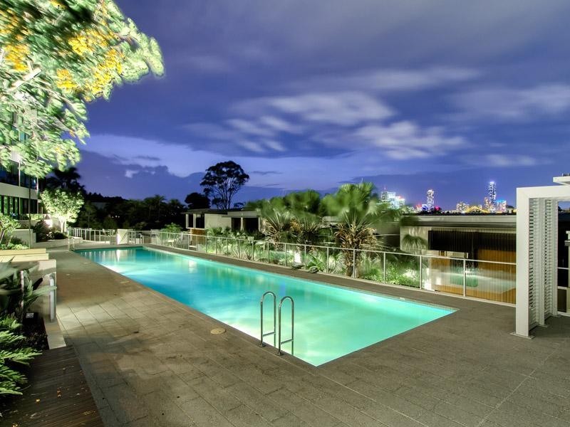 211/90 Wynnum Road, Norman Park QLD 4170