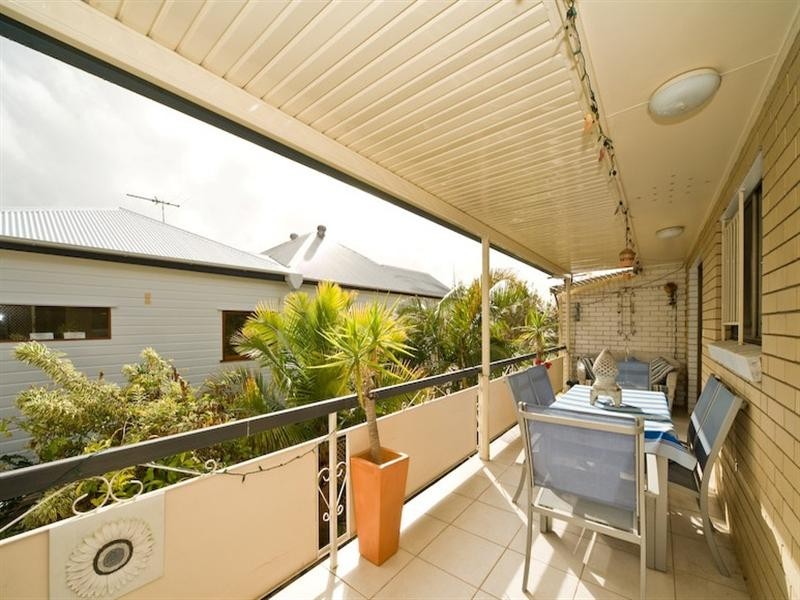 2/8 Heidelberg Street, East Brisbane QLD 4169