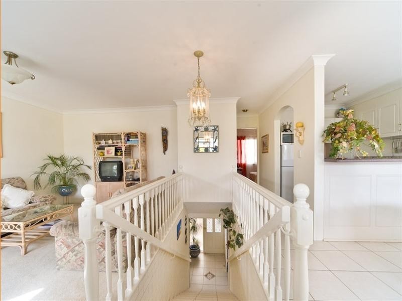 2/8 Heidelberg Street, East Brisbane QLD 4169