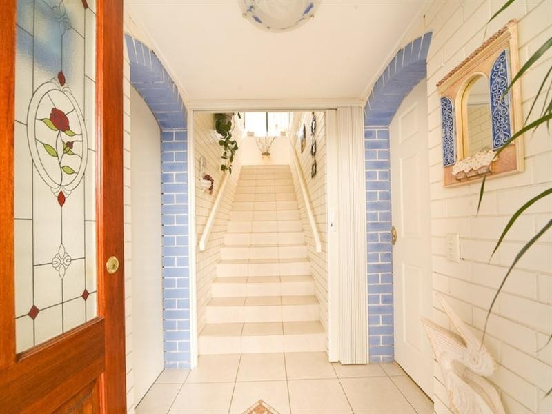 2/8 Heidelberg Street, East Brisbane QLD 4169