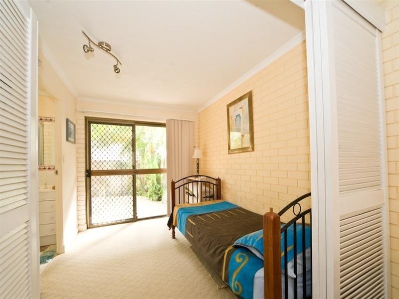 2/8 Heidelberg Street, East Brisbane QLD 4169
