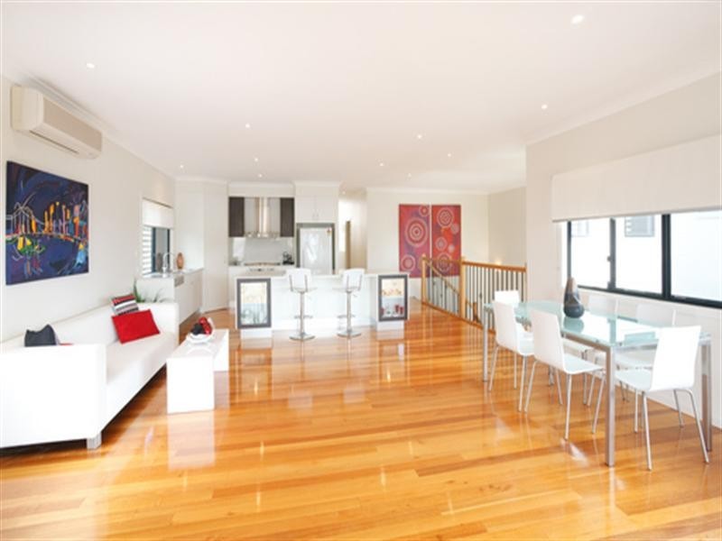 103 Martha Street, Camp Hill QLD 4152