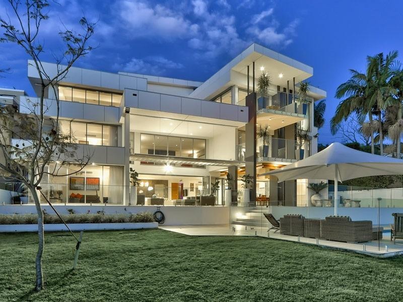 132 Virginia Avenue, Hawthorne QLD 4171