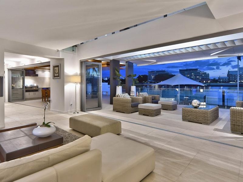 132 Virginia Avenue, Hawthorne QLD 4171