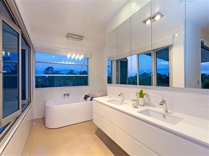 60 Suvla Street, Balmoral QLD 4171