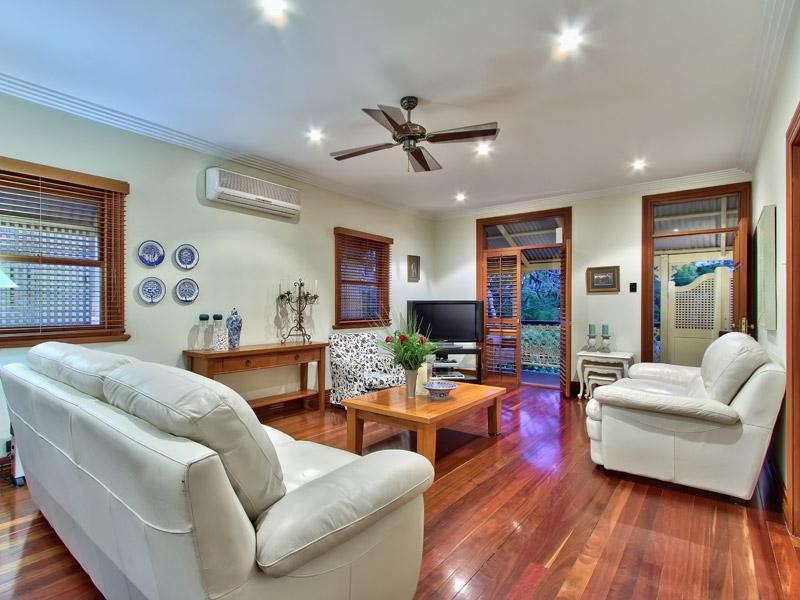 81 Elliott Street, Hawthorne QLD 4171