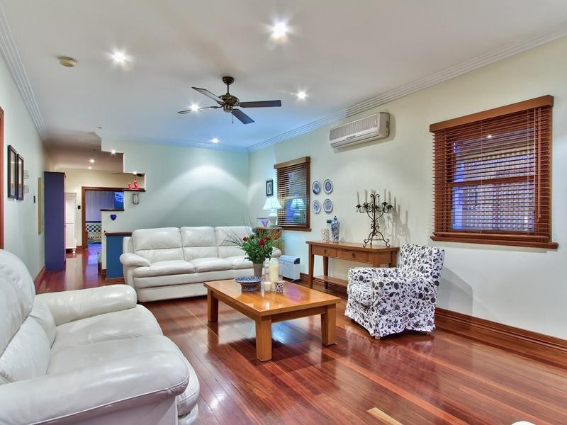 81 Elliott Street, Hawthorne QLD 4171