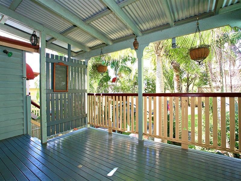 14 Moore Street, Morningside QLD 4170