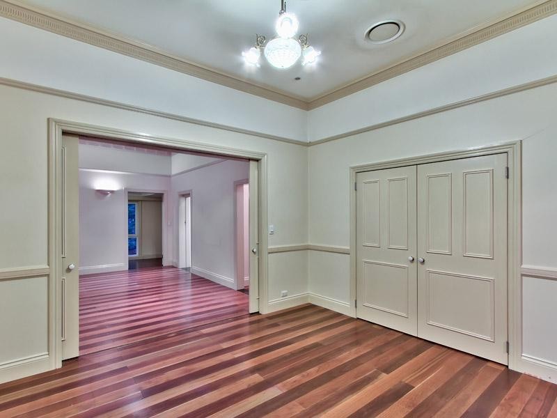 546 Vulture Street, East Brisbane QLD 4169