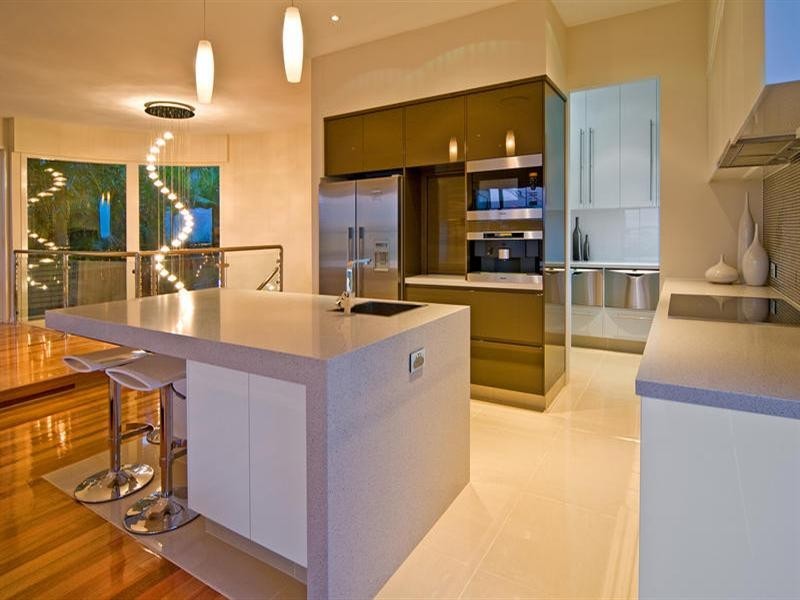 54 Pine Street, Bulimba QLD 4171