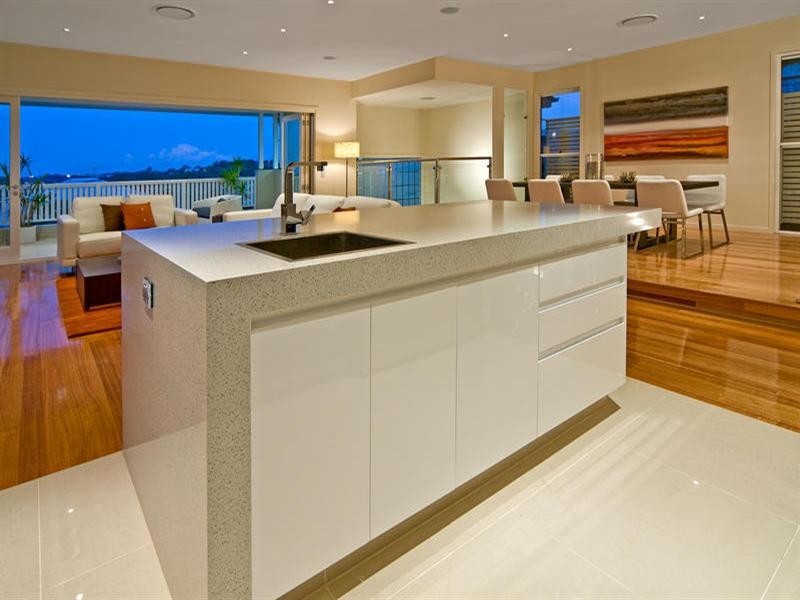 54 Pine Street, Bulimba QLD 4171