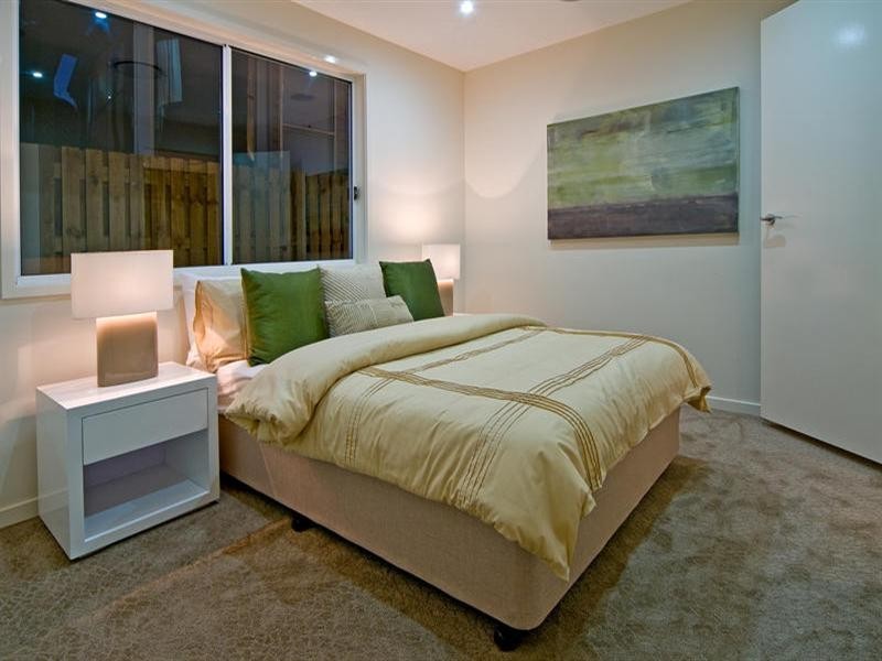 54 Pine Street, Bulimba QLD 4171